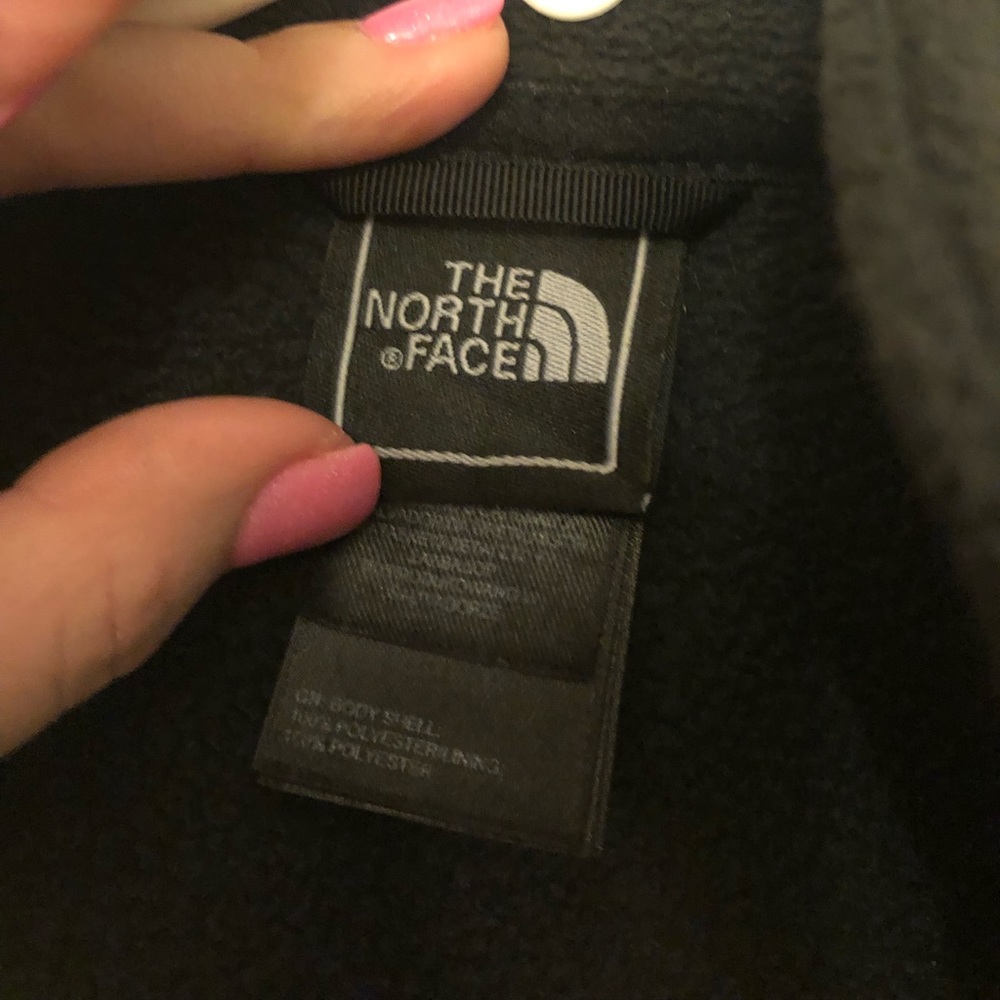 ❄️ Women’s North Face fleece ❄️ - Picture 4 of 6